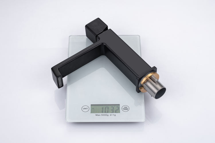 بالوعة صنبور الحمام