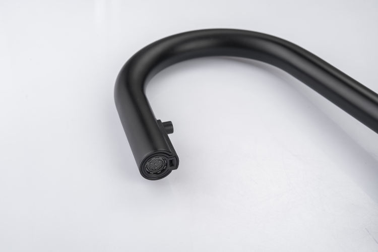 صنبور المطبخ بفتحة واحدة