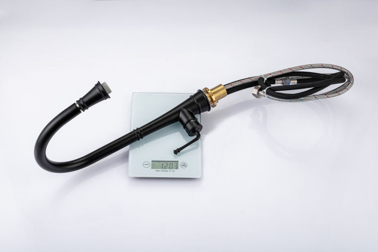 الحنفيات بالوعة المطبخ