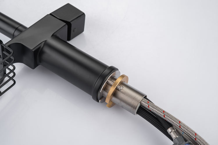 بالوعة صنبور المطبخ