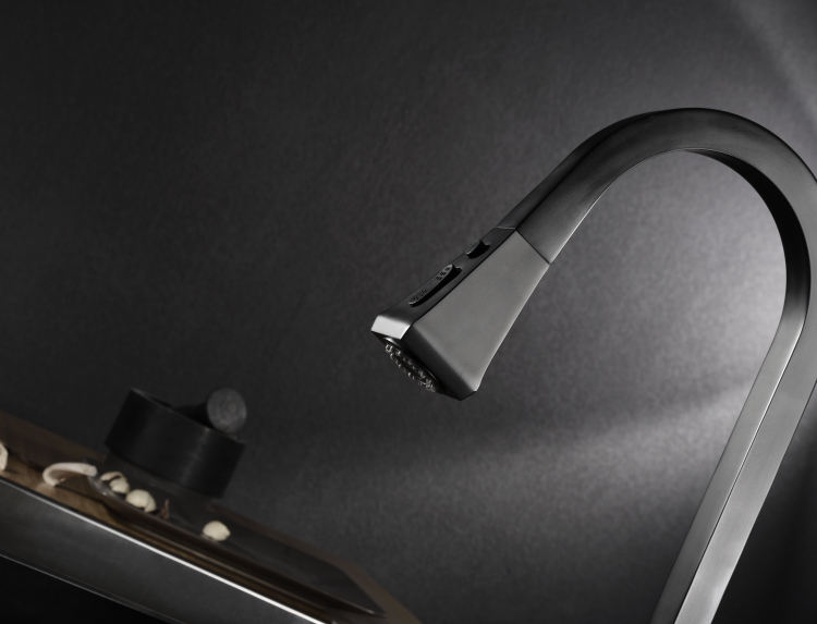 torneira de cozinha suspensa