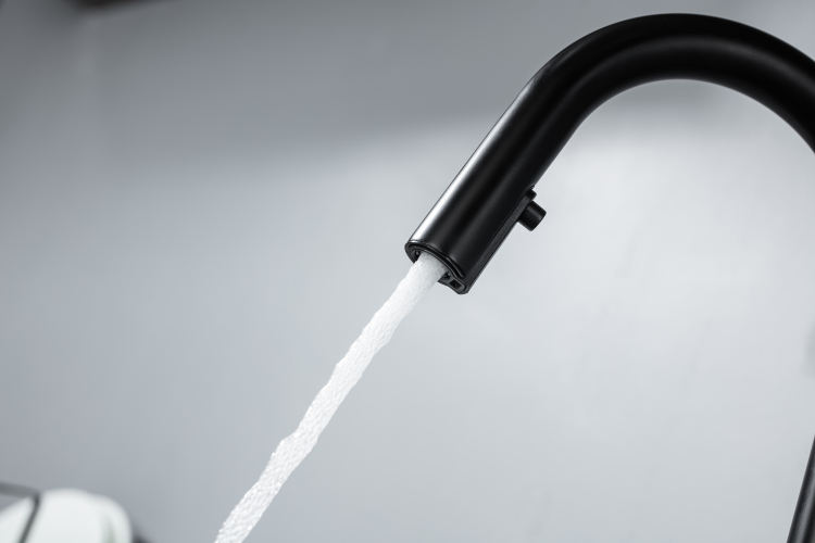 الحنفيات بالوعة