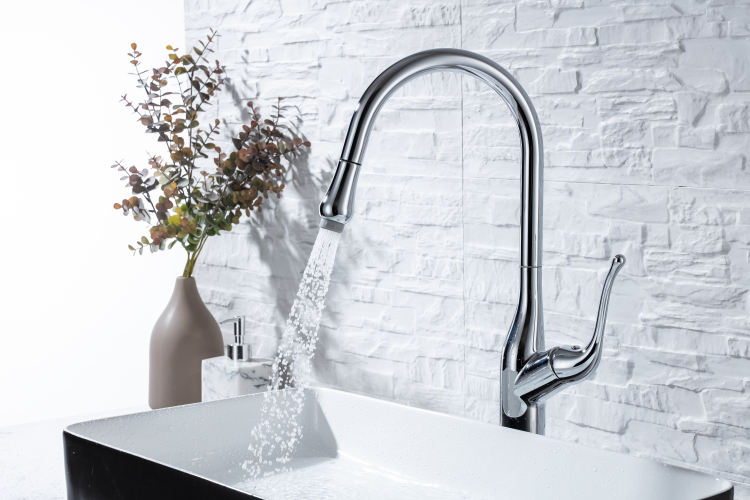 صنبور بالوعة المطبخ