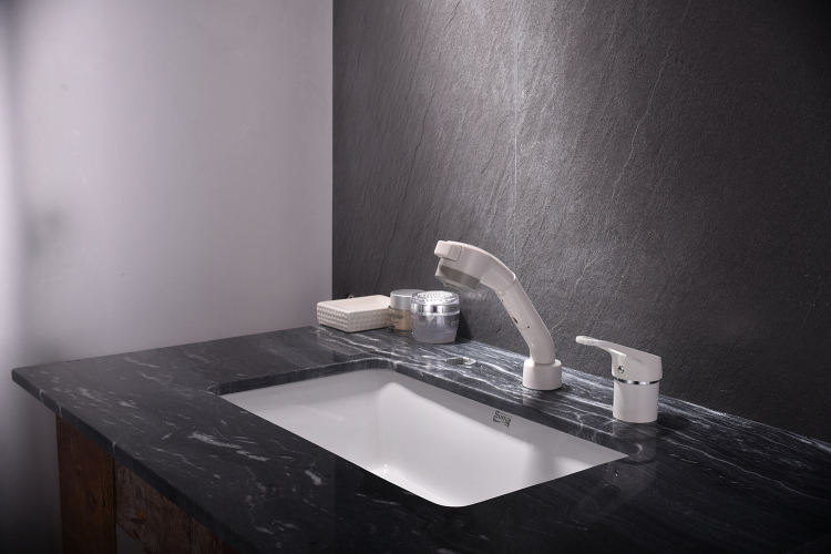 الحنفيات بالوعة