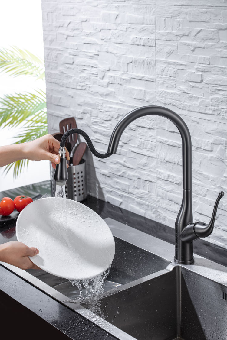 اضغط على صنبور المطبخ