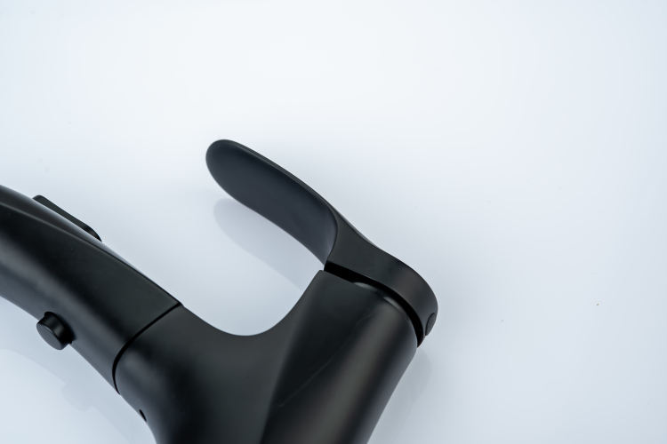 الحنفيات بالوعة للحمام